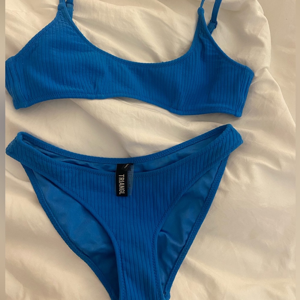 triangl bikini blue and ribbed